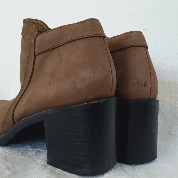 Enzo Angiolini Tan Block Heel Ankle Boots Cute Western Basic Cheap Booties 8.5 - Picture 6 of 12